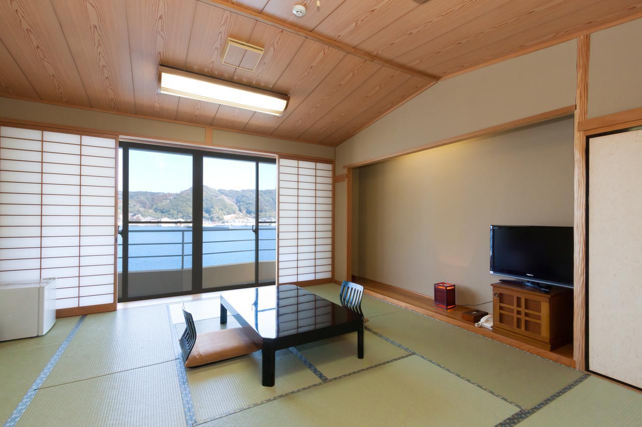 Matsuura Hotel Saiki Exterior photo